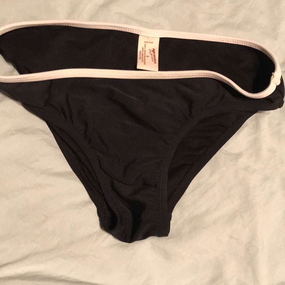 Bikini bottoms